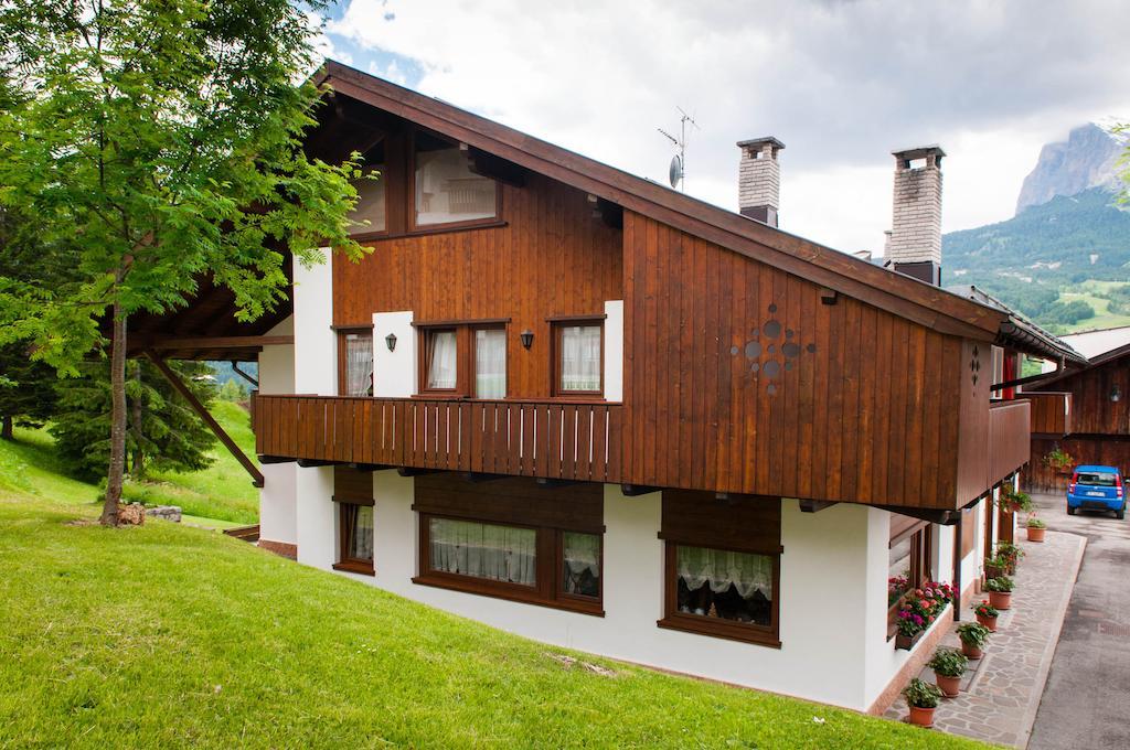 B&B Caldara Cortina dʼAmpezzo Exteriör bild