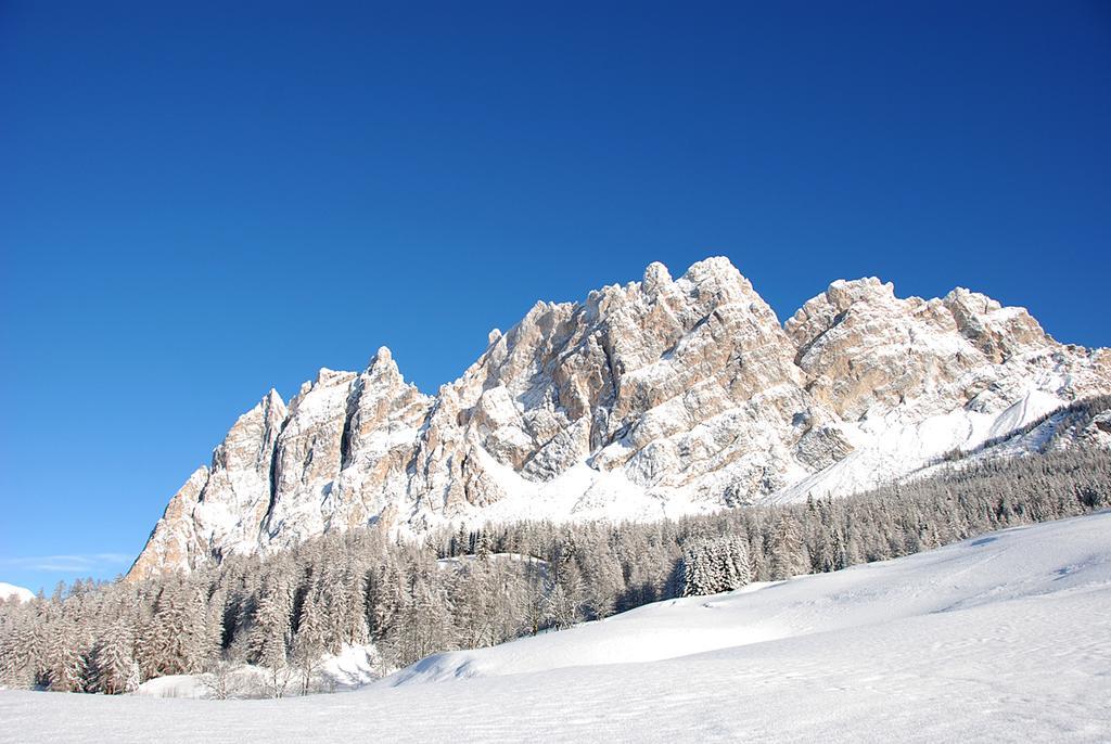 B&B Caldara Cortina dʼAmpezzo Exteriör bild